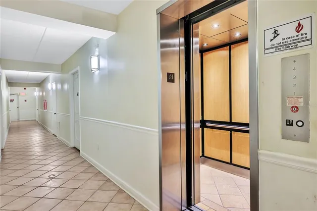 $5,835 | 3806 Gulf Of Mexico Drive, Unit C210, Longboat Key, FL 34228