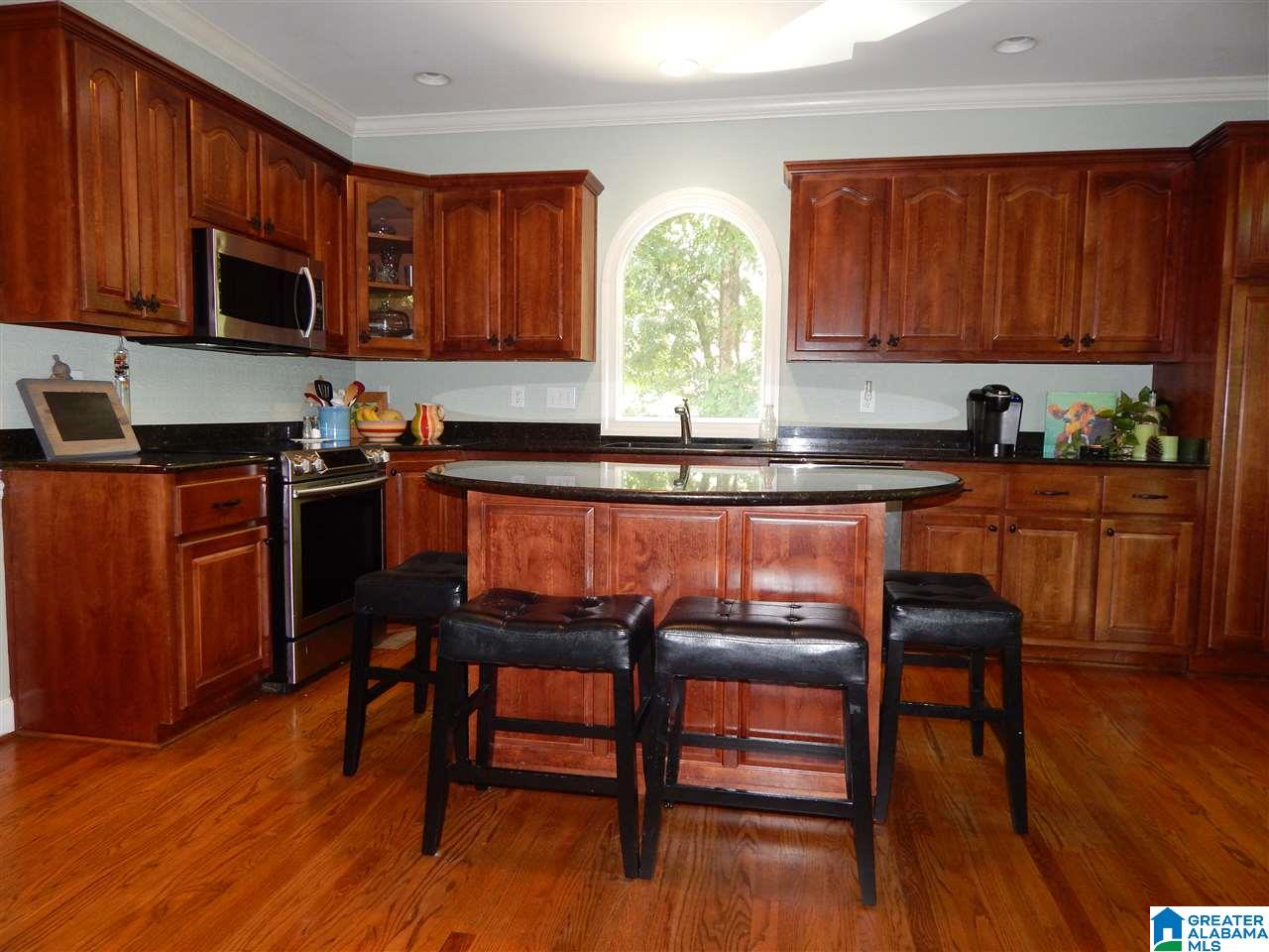 1018 Oak Tree Road Birmingham, AL 35244 - Photo 4 of 26