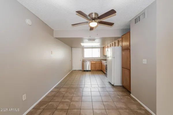$950 | 3313 West Harmont Drive, Unit 3, Phoenix, AZ 85051
