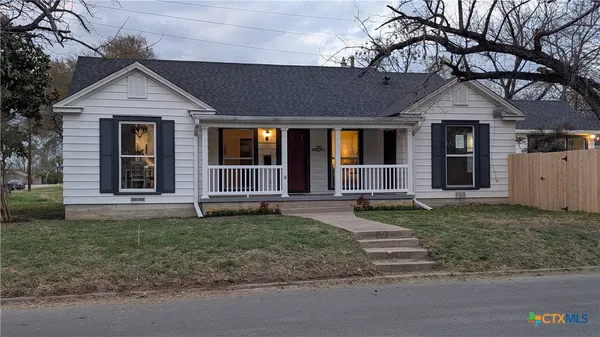 $299,900 | 20 West Nugent Avenue, Temple, TX 76501