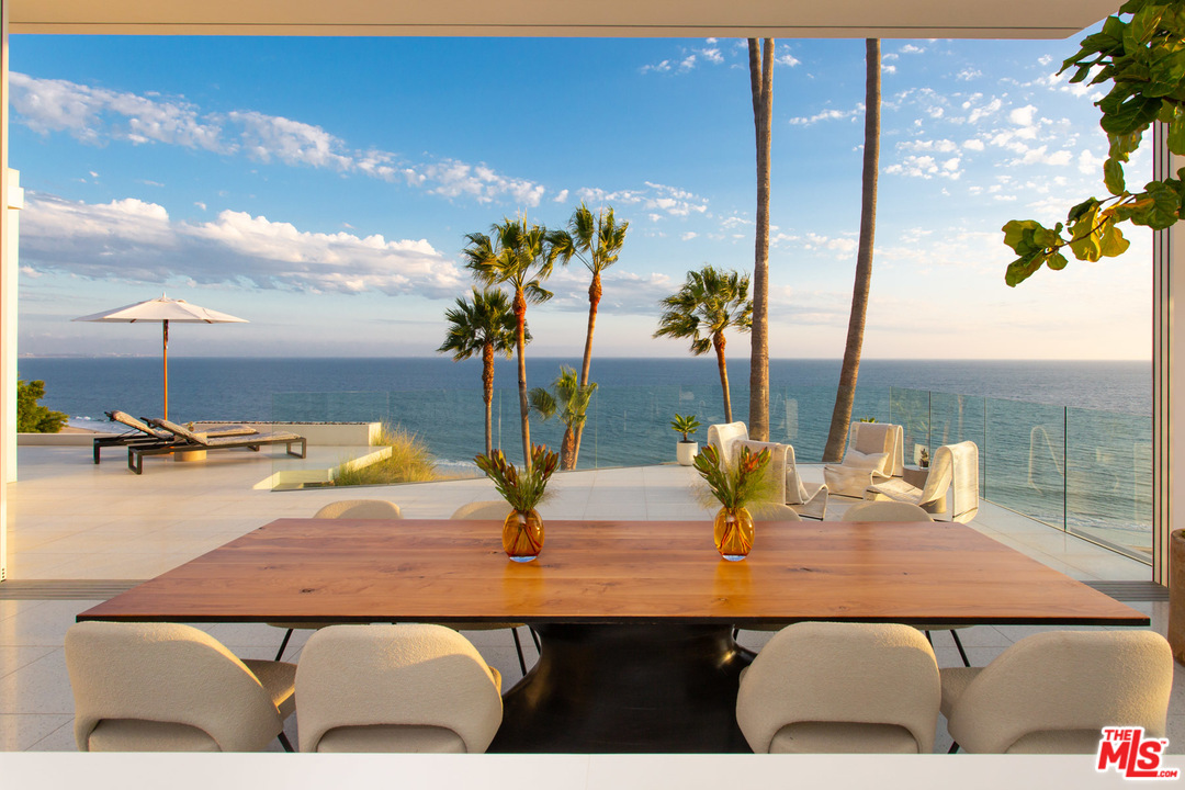 213 Pintoresca Drive Pacific Palisades, CA 90272 - Photo 6 of 23 a view of a swimming pool