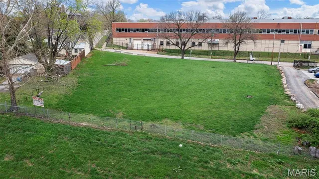 $114,900 | 3722 Kosciusko Street, St. Louis, MO 63118