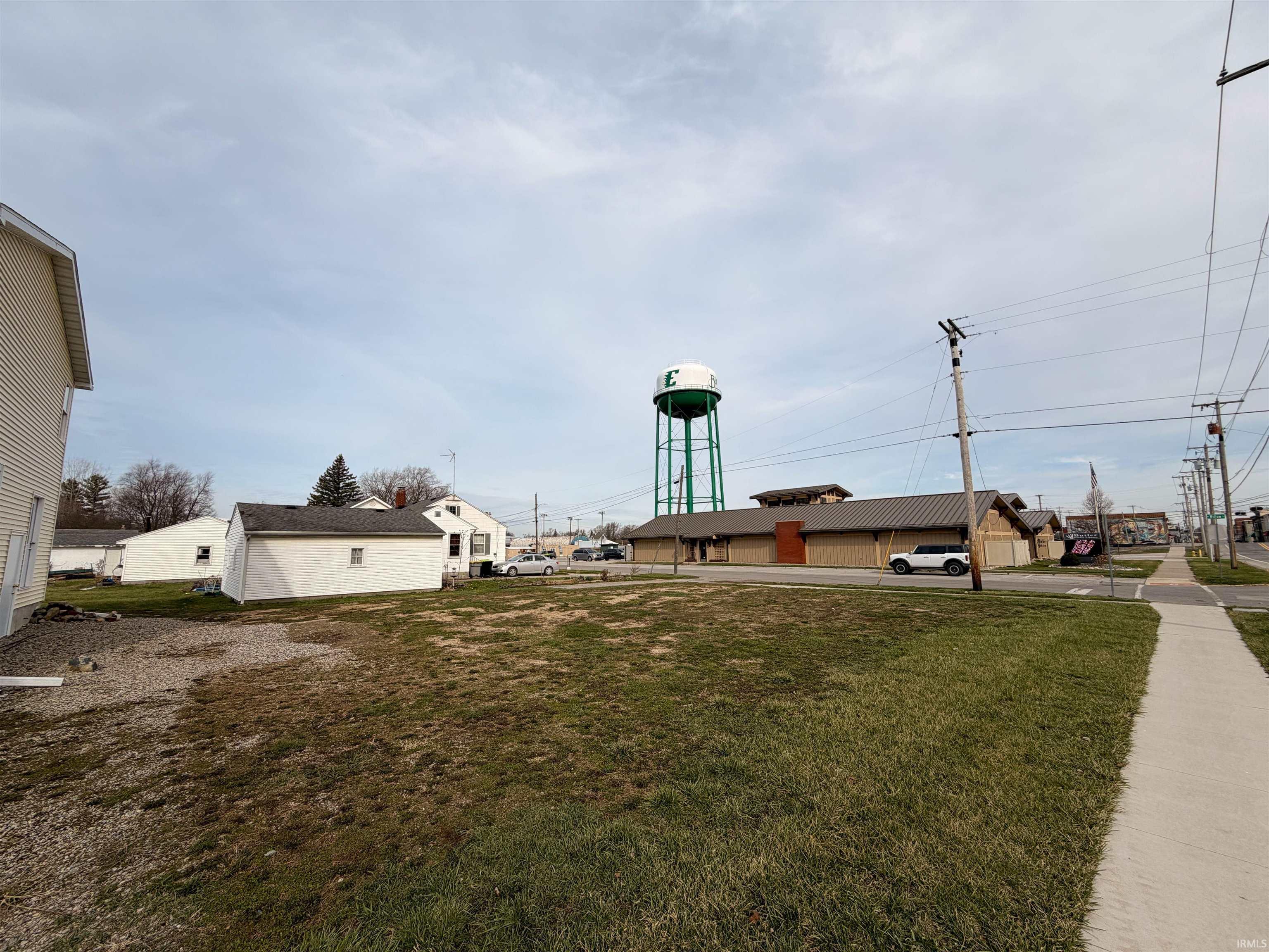 402 South Broadway Street Butler, IN 46721 - Photo 2 of 3