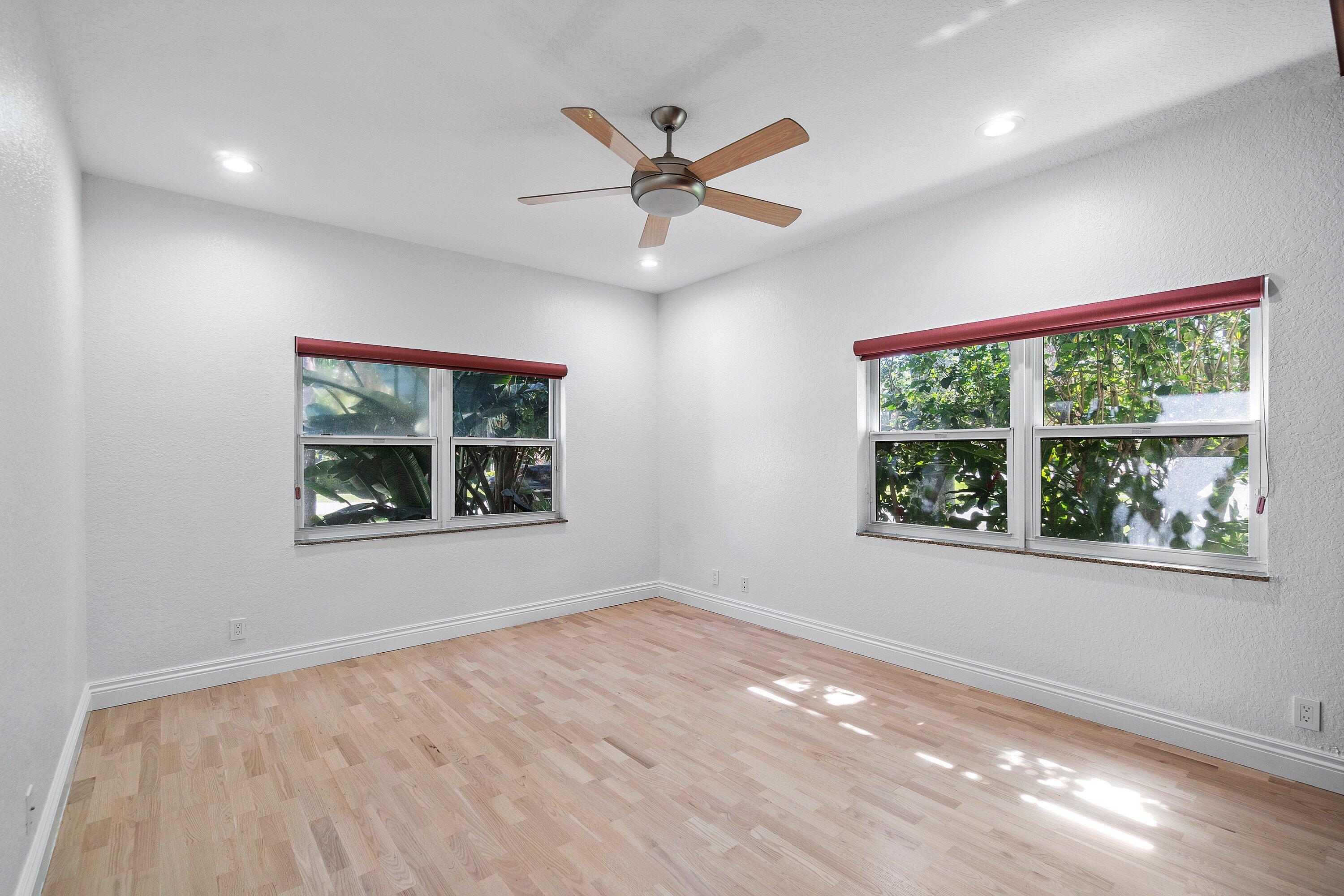 201 Northeast 4th Street Boca Raton, FL 33432 - Photo 24 of 33 008-201Northeast4thStreet-BocaRaton-FL-3