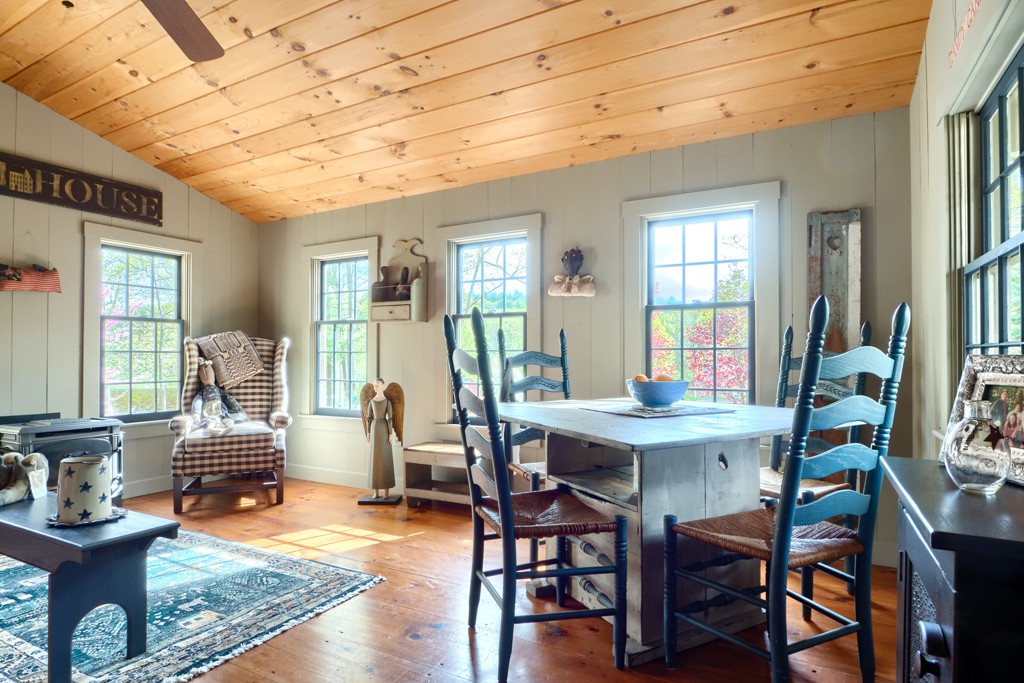 10 Watson Lane Rutland, MA 01543 - Photo 8 of 28