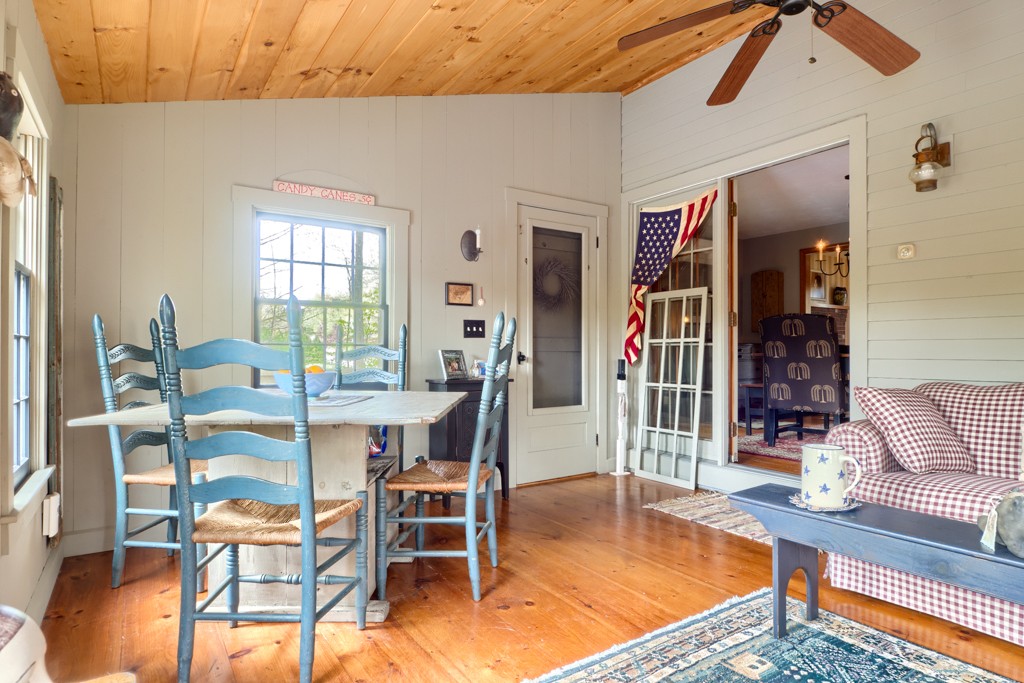 10 Watson Lane Rutland, MA 01543 - Photo 9 of 28