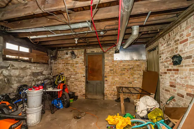 $99,999 | 561 Heck Court, Benton Harbor, MI 49022