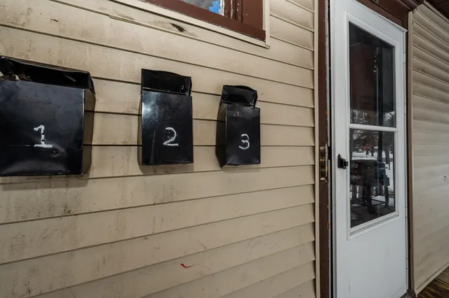 $99,999 | 561 Heck Court, Benton Harbor, MI 49022