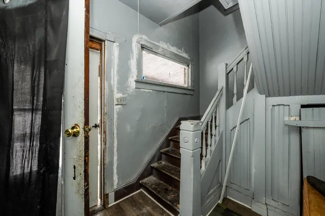 $99,999 | 561 Heck Court, Benton Harbor, MI 49022