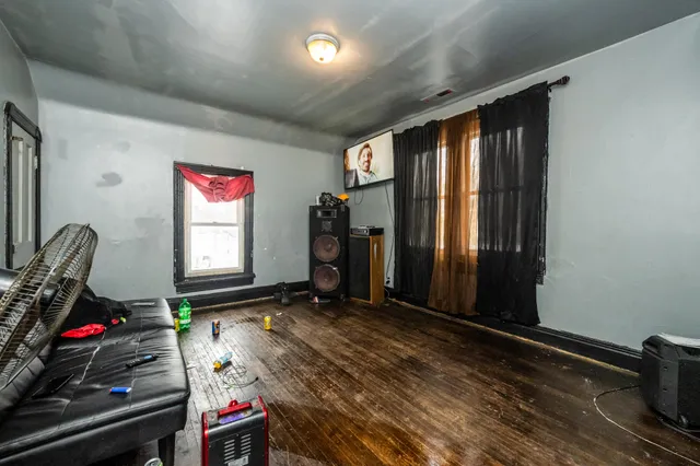 $99,999 | 561 Heck Court, Benton Harbor, MI 49022