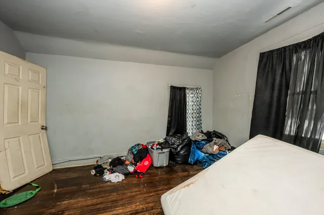 $99,999 | 561 Heck Court, Benton Harbor, MI 49022