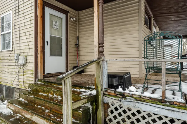 $99,999 | 561 Heck Court, Benton Harbor, MI 49022