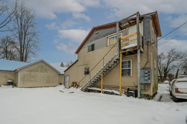 $99,999 | 561 Heck Court, Benton Harbor, MI 49022