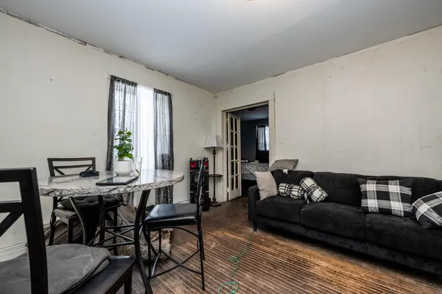 $99,999 | 561 Heck Court, Benton Harbor, MI 49022