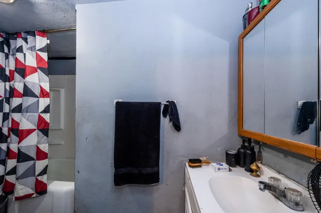 $99,999 | 561 Heck Court, Benton Harbor, MI 49022