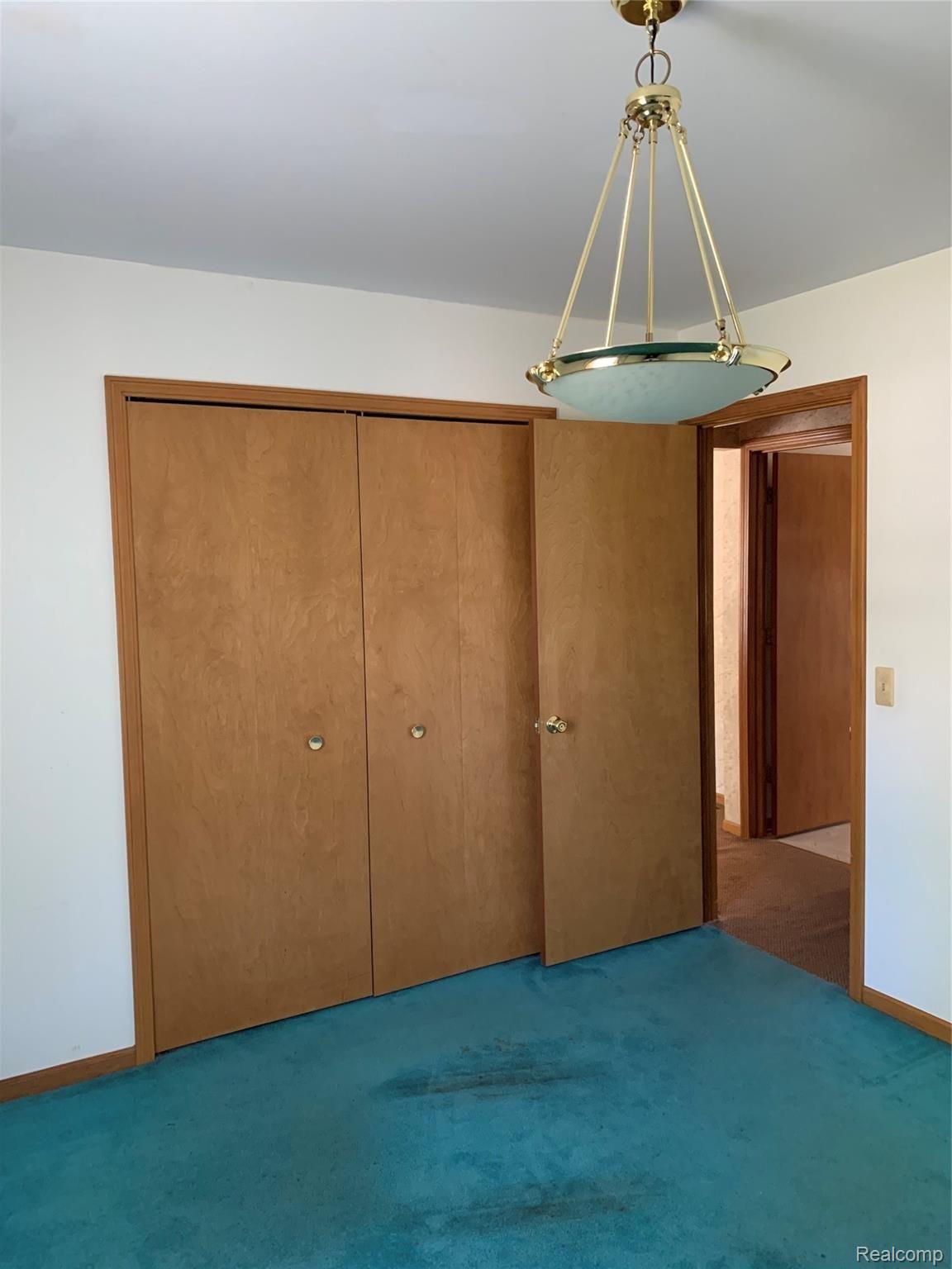2930 Michigan Road Port Huron, MI 48060 - Photo 20 of 28 IMG-1620.jpg