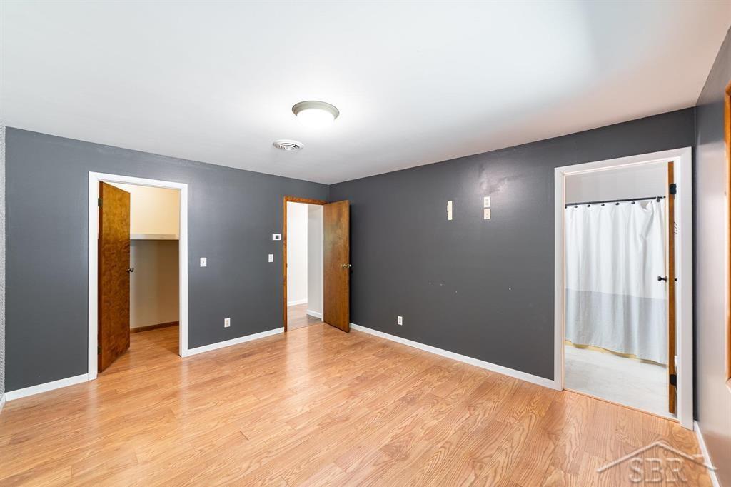 201 East Price Road Midland, MI 48642 - Photo 17 of 33 50155794-eb4ffbad-091b-4f88-8acf-634b6a36c4ba.JPG