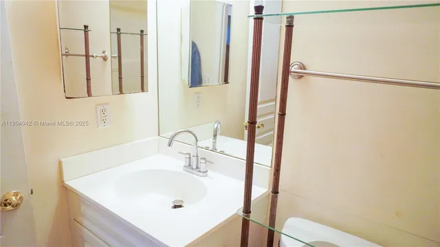 $275,000 | 1496 24th Avenue Southwest, Vero Beach, FL 32962