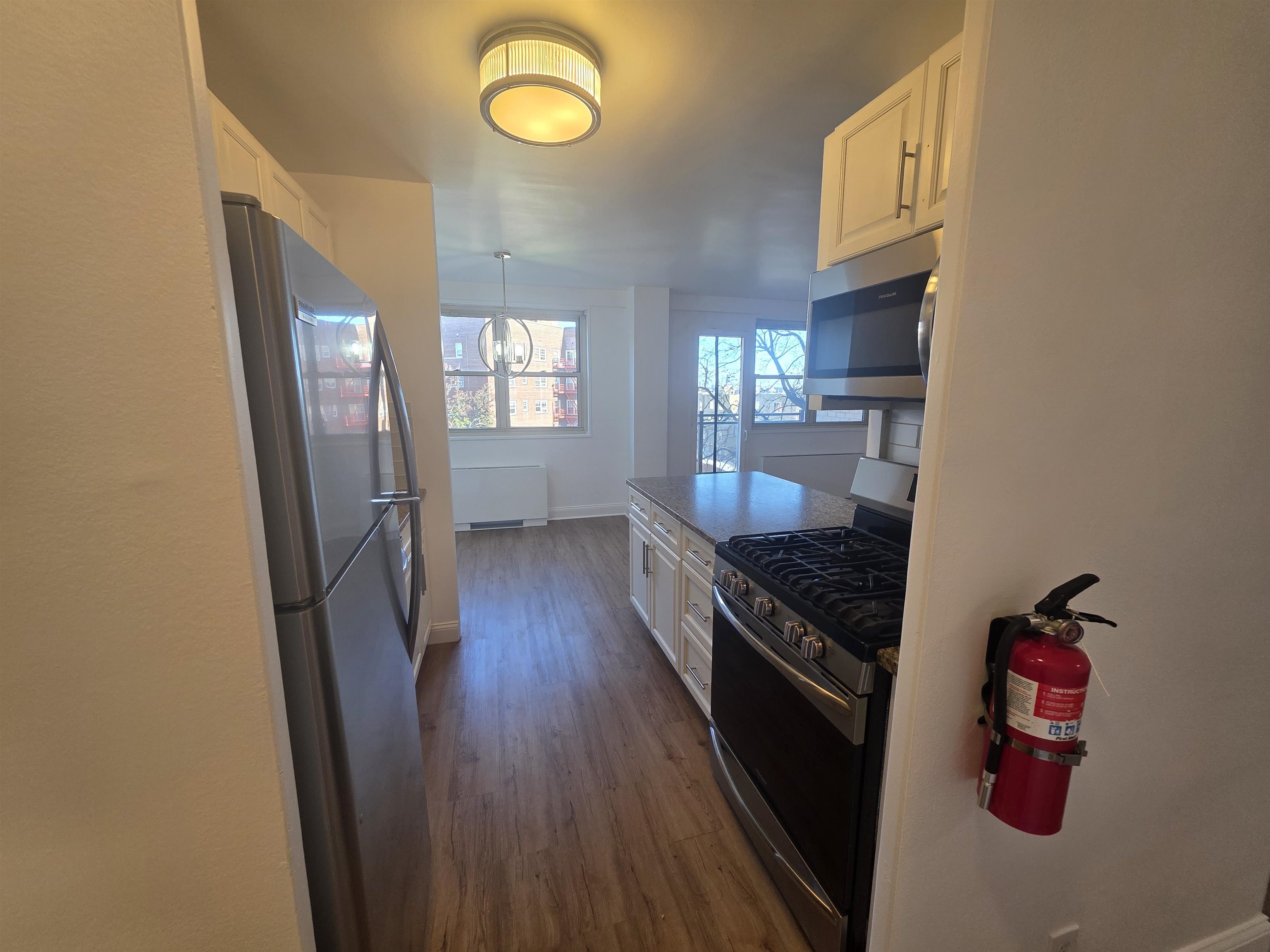 7100 Boulevard East, Unit 3P Guttenberg, NJ 07093 - Photo 11 of 47