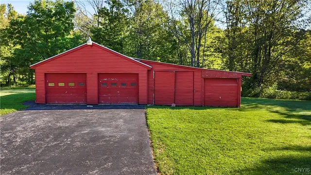 $550,000 | 462 Hacadam Road, Frankfort, NY 13456