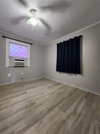$1,000 | 302 East 121st Avenue, Tampa, FL 33612