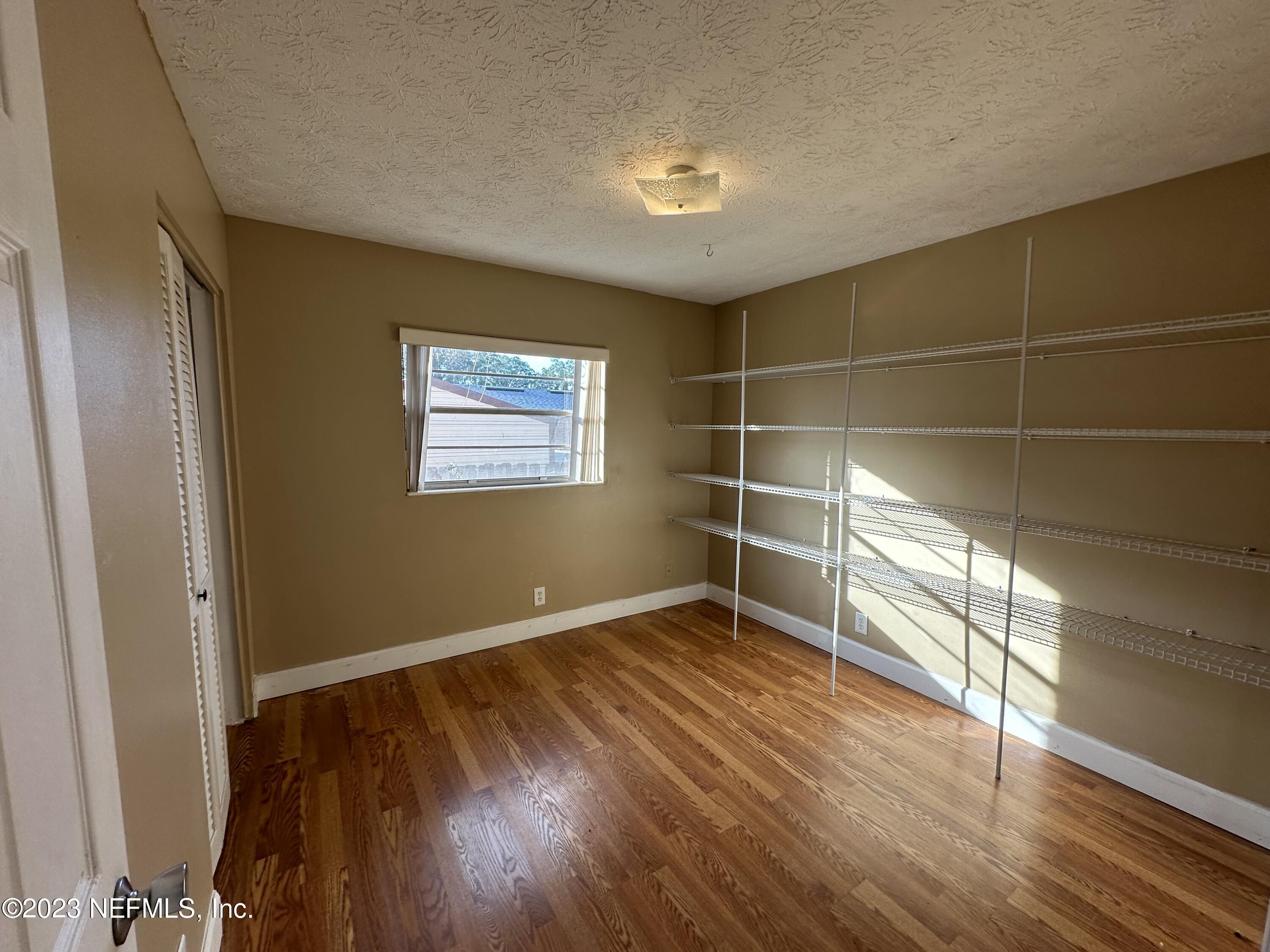 327 Neptune Road Orange Park, FL 32073 - Photo 13 of 17 IMG_0768