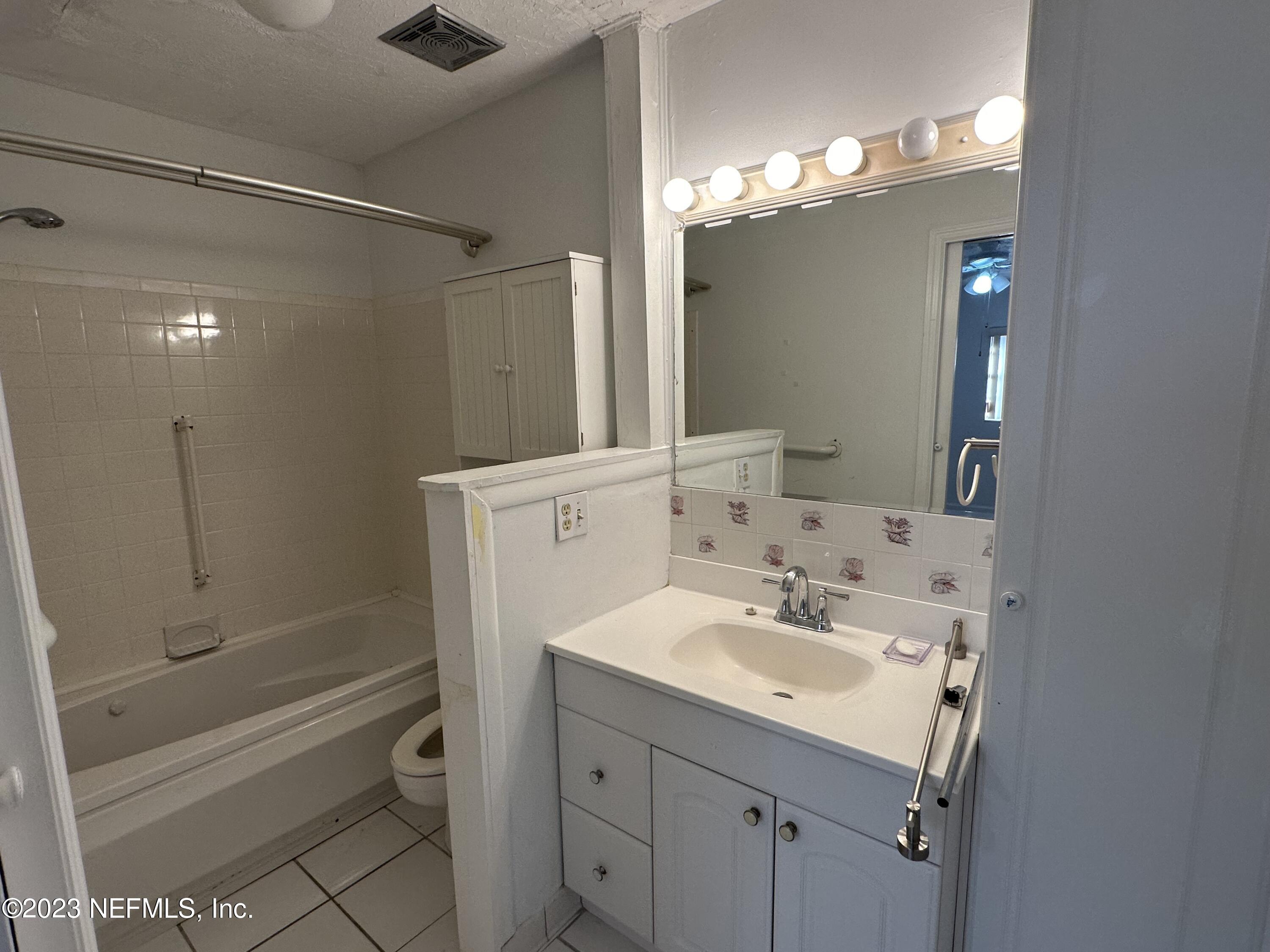327 Neptune Road Orange Park, FL 32073 - Photo 16 of 17 IMG_0771