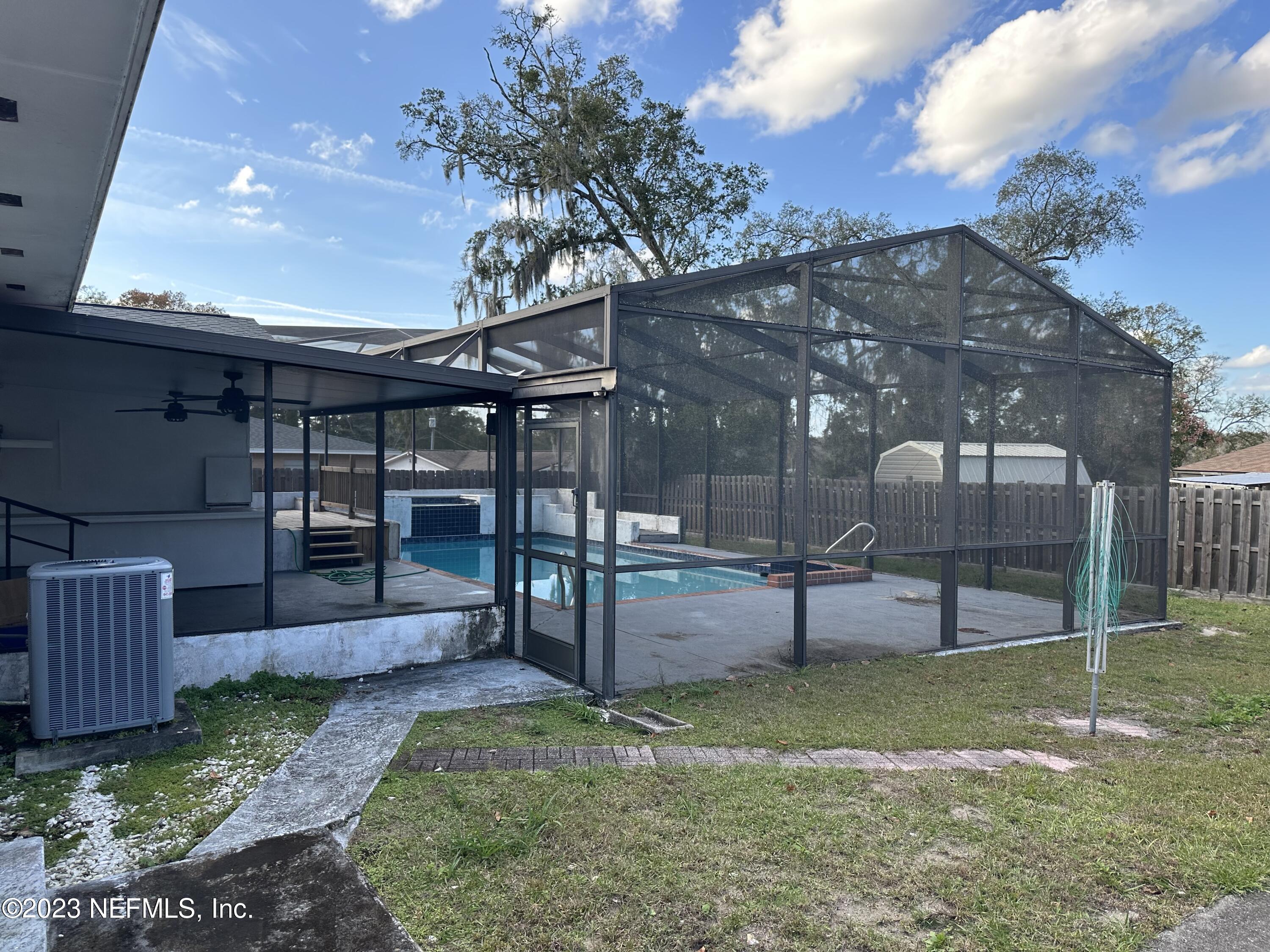 327 Neptune Road Orange Park, FL 32073 - Photo 5 of 17 IMG_0761