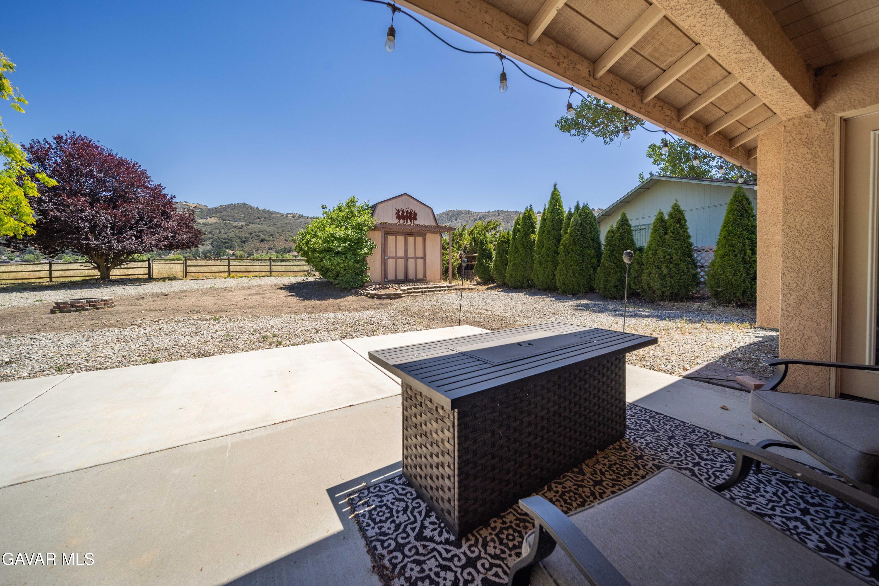 29960 Caddy Lane Tehachapi, CA 93561 - Photo 27 of 37 29960 Caddy Ln-30