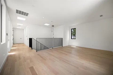 $1,898,000 | 6240 Kenwood Avenue, Dallas, TX 75214
