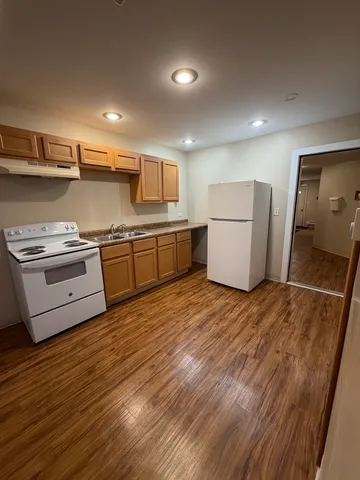 $1,200 | 690 West Judson Street, Unit 3, Coal City, IL 60416