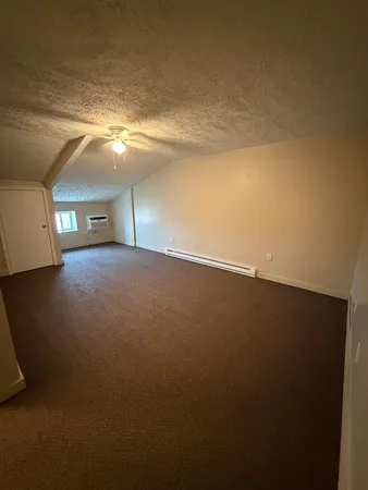 a view of empty room with window