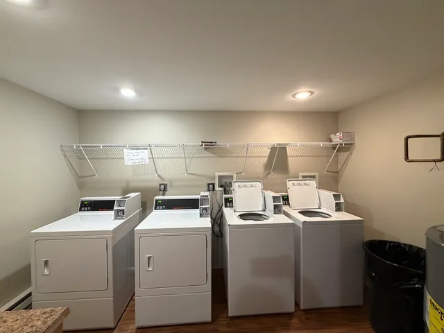 $1,200 | 690 West Judson Street, Unit 3, Coal City, IL 60416