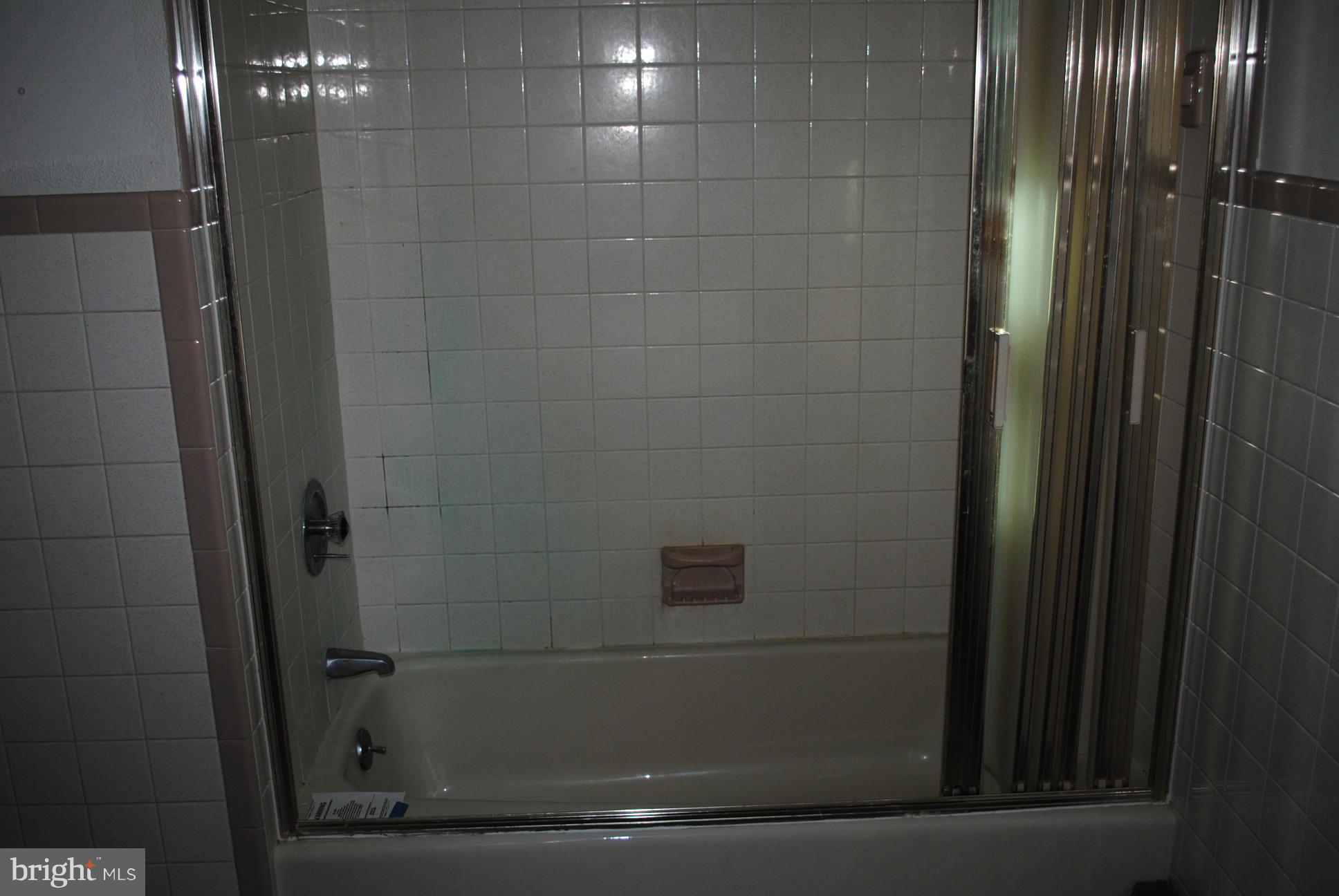 2252 Old Washington Road Westminster, MD 21157 - Photo 14 of 19 Bath