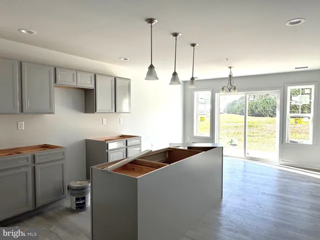 $357,500 | 104 Barrier Reef Drive, Martinsburg, WV 25403