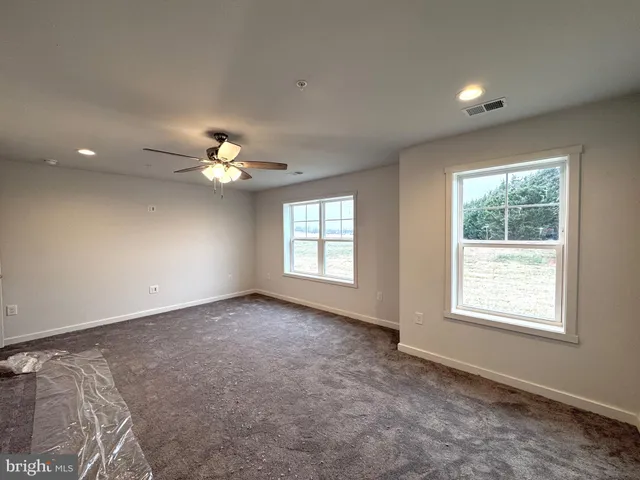 $357,500 | 104 Barrier Reef Drive, Martinsburg, WV 25403