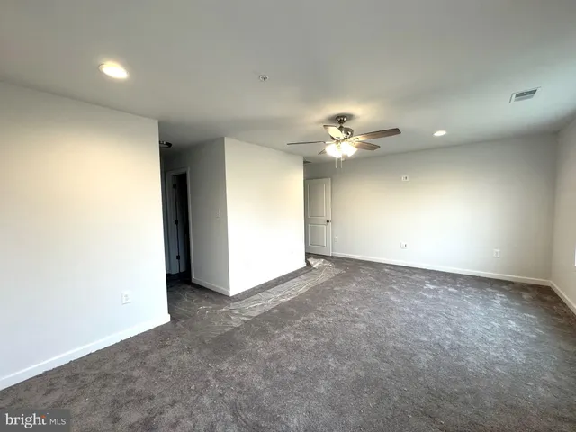 $357,500 | 104 Barrier Reef Drive, Martinsburg, WV 25403