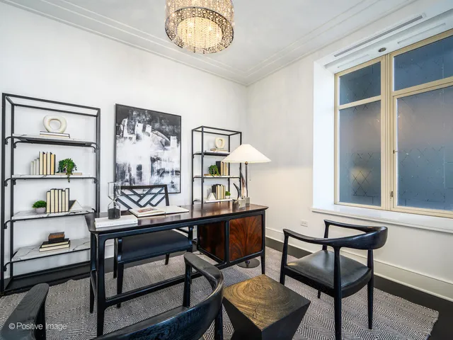 $13,750 | 118 East Erie Street, Unit 31G, Chicago, IL 60611