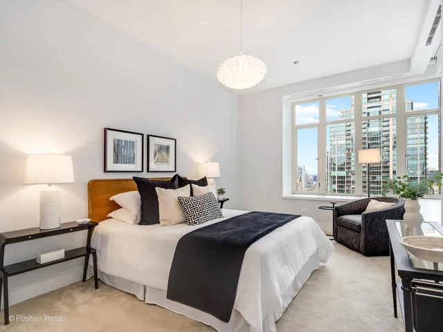 $13,750 | 118 East Erie Street, Unit 31G, Chicago, IL 60611