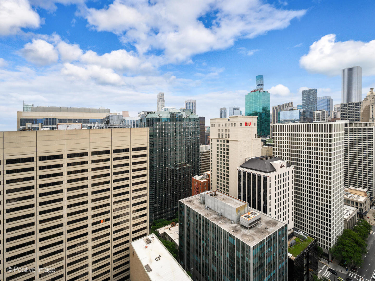 118 East Erie Street, Unit 31G Chicago, IL 60611 - Photo 37 of 54 a view of a balcony with city view