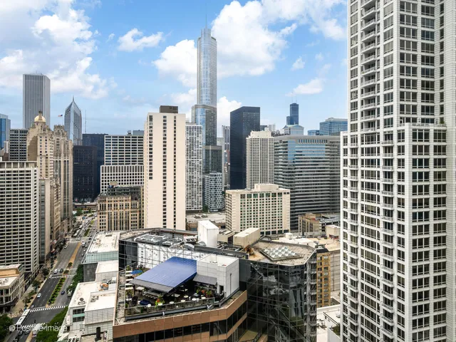 $13,750 | 118 East Erie Street, Unit 31G, Chicago, IL 60611