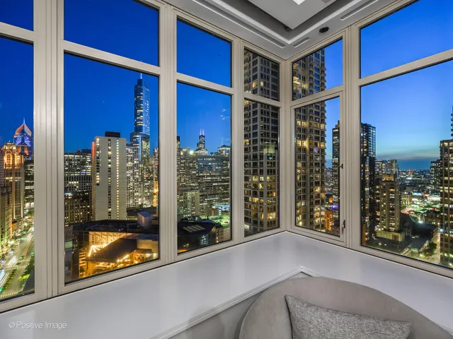 $13,750 | 118 East Erie Street, Unit 31G, Chicago, IL 60611