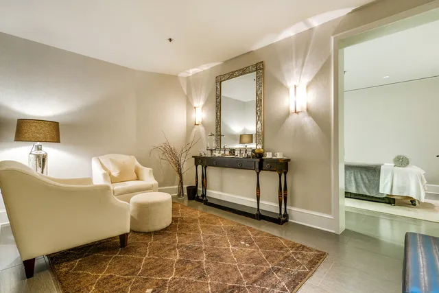 $13,750 | 118 East Erie Street, Unit 31G, Chicago, IL 60611