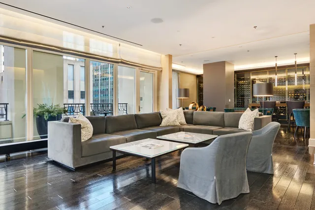 $13,750 | 118 East Erie Street, Unit 31G, Chicago, IL 60611