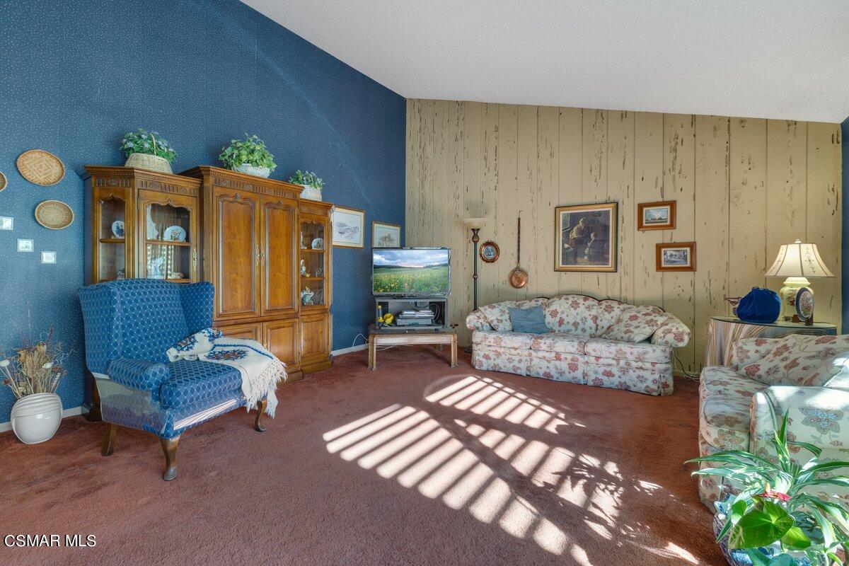 2268 Pinecrest Street Simi Valley, CA 93065 - Photo 13 of 28 a bedroom with a bed and a couch