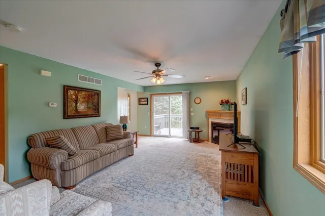 $330,000 | 436 Goldenrod Circle, Unit 14, Verona, WI 53593