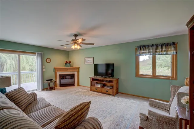 $330,000 | 436 Goldenrod Circle, Unit 14, Verona, WI 53593
