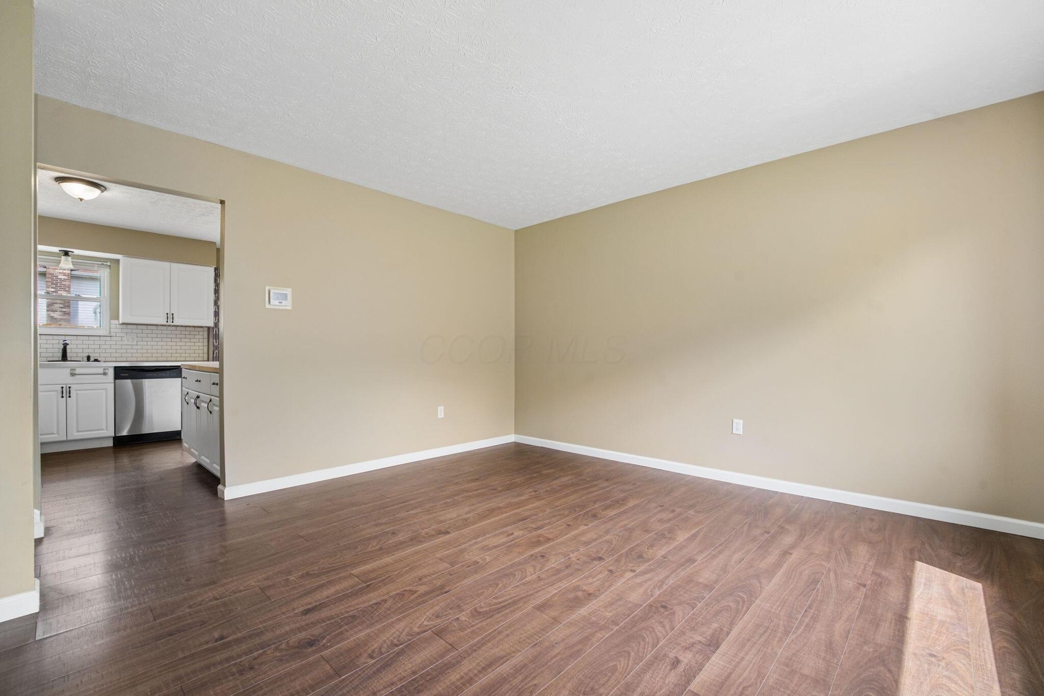 4909 Dunlap Road Columbus, OH 43229 - Photo 6 of 38 6-web-or-mls-4909-dunlap-rd