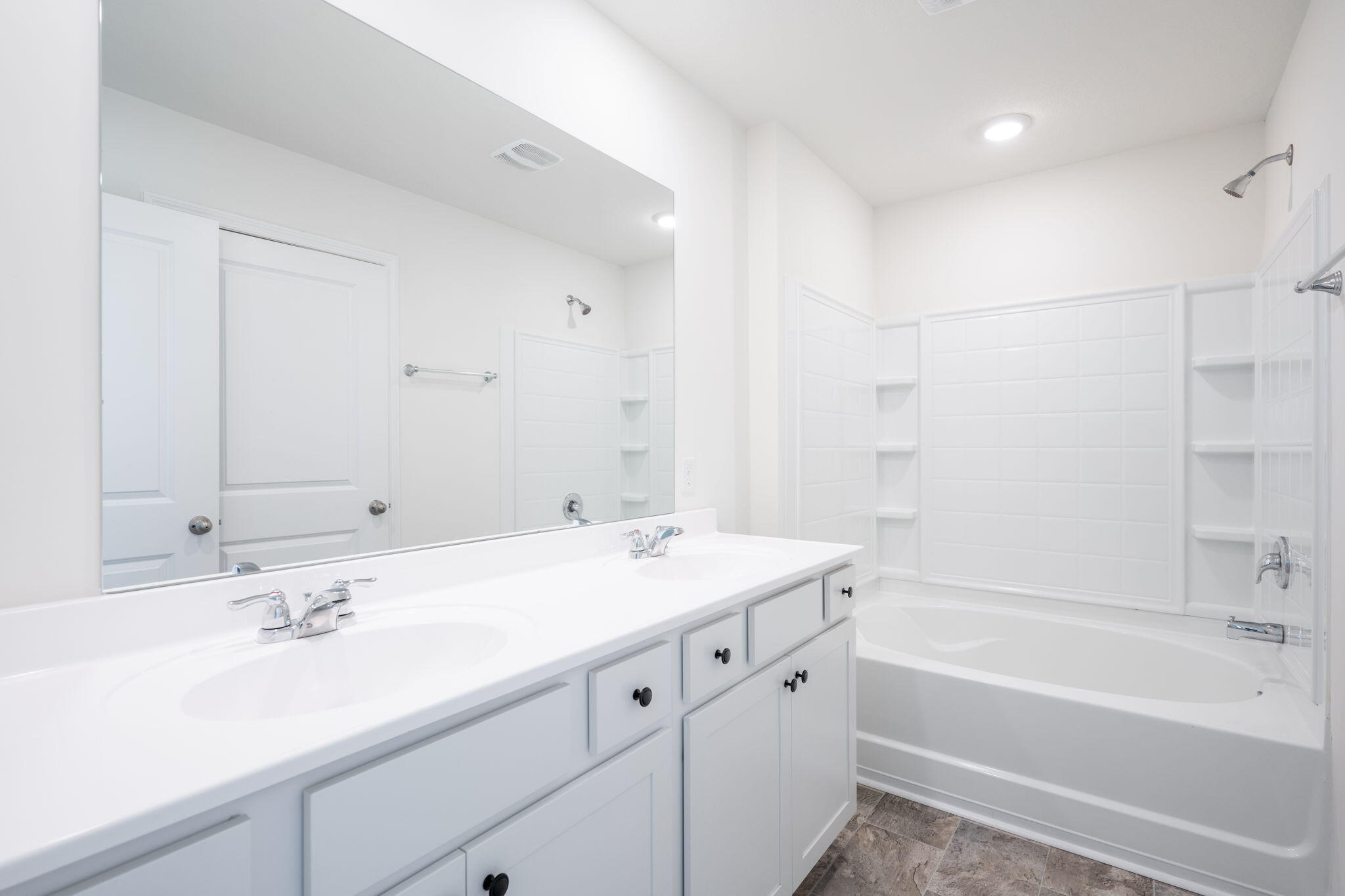 2411 Tournament Drive Chattanooga, TN 37421 - Photo 24 of 35 10-web-or-mls-DSC_0051