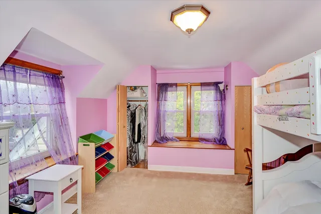 $495,000 | 9521 South Sawyer Avenue, Evergreen Park, IL 60805